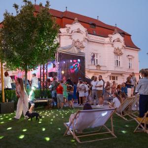Garden party na Korze - 