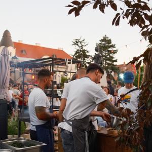 Garden party na Korze - 